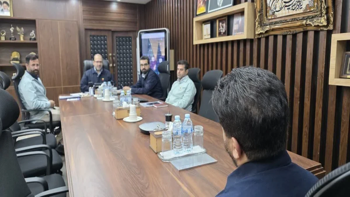 دیدار چهره به چهره مدیرعامل فولاد خوزستان با کارکنان شرکت