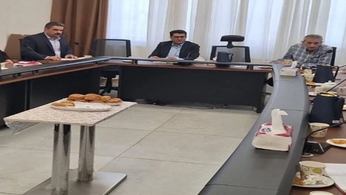 برگزاری نشست هم‌اندیشی بیمه دی و صندوق بازنشستگی در کردستان