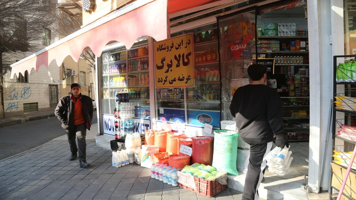 کاهش ۶۷ درصدی پوشش کالابرگ در پی افزایش هزینه‌ها؛ دولت ۳۰۰ هزار تومان به اعتبار کالابرگ افزود