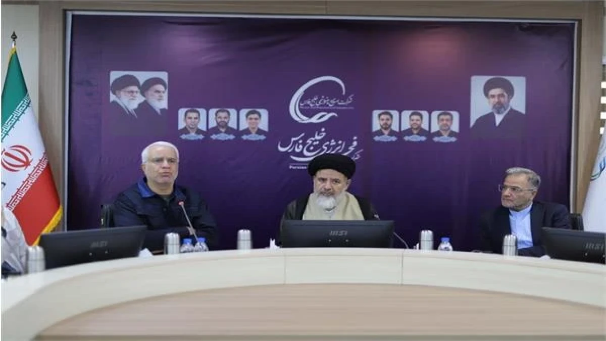 تأکید بر حفظ اشتغال و پایداری تولید پتروشیمی‌ها در نشست مدیران منطقه ویژه اقتصادی پتروشیمی