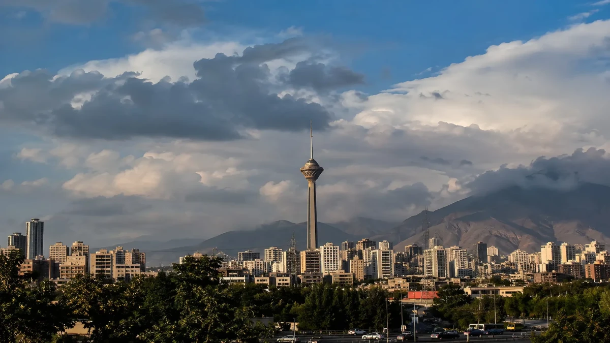 کیفیت هوای تهران فردا شنبه ۲ آبان ۱۴۰۵؛ آلودگی هوا ادامه دارد؟