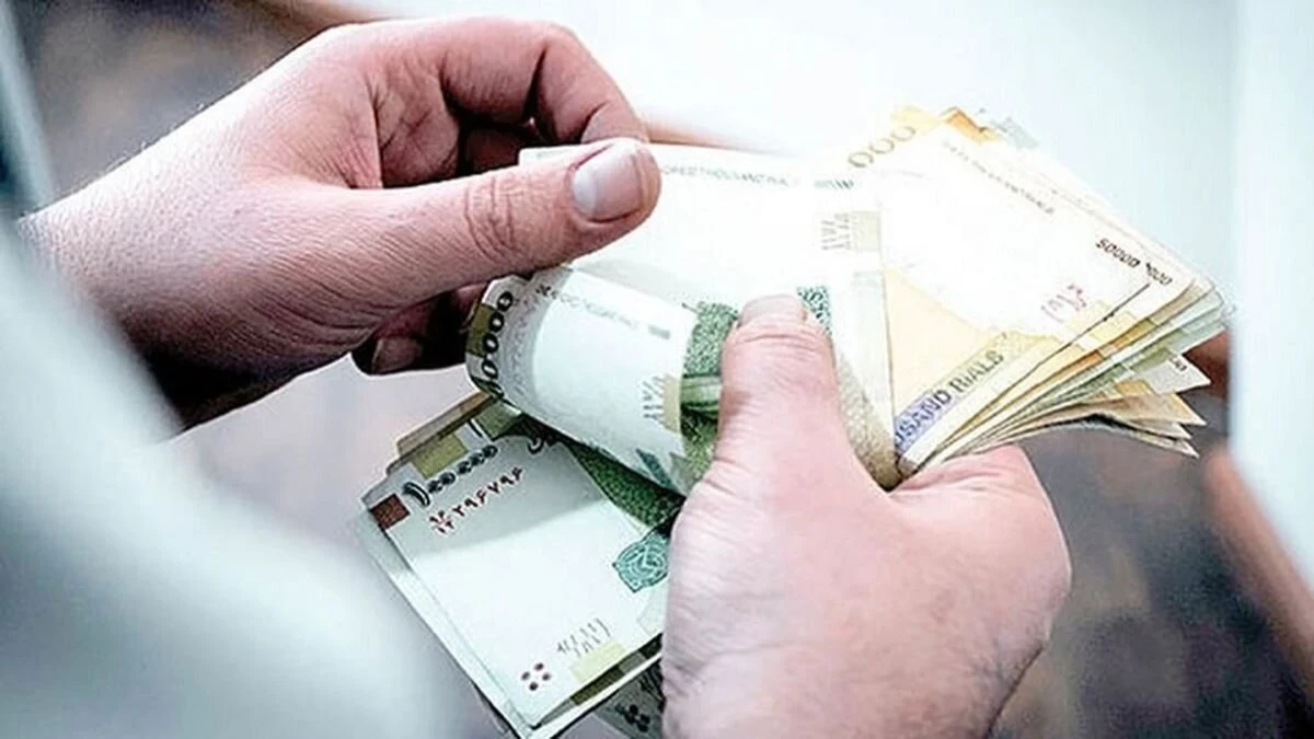 خبر مهم حقوق کارگران، کارمندان و بازنشستگان؛ افزایش دوباره حقوق از آبان قطعی شد؟