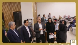 همزمان با آغاز هفته دولت انجام شد؛ استقرار واحد سیار انتقال خون در بانك صنعت و معدن
