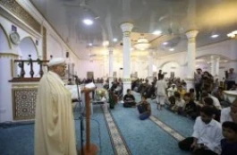 تأکید ائمه جمعه کیش بر وحدت و همدلی امت اسلامی