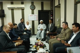 دیدار سرپرست شرکت توسعه صنایع انرژی‌بر پارسیان و فرماندار شهرستان با مدیر آموزش و پرورش پارسیان