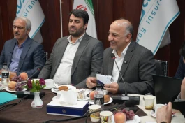 تأکید مدیرعامل بیمه دی بر خروجی‌محوری و توسعه زنجیره ارزش در جمع نخبگان ایثارگر