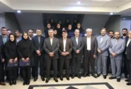 تقدیر از همکاران نمونه بانک سرمایه با تأکید بر نقش سرمایه انسانی در پیشبرد برنامه احیا